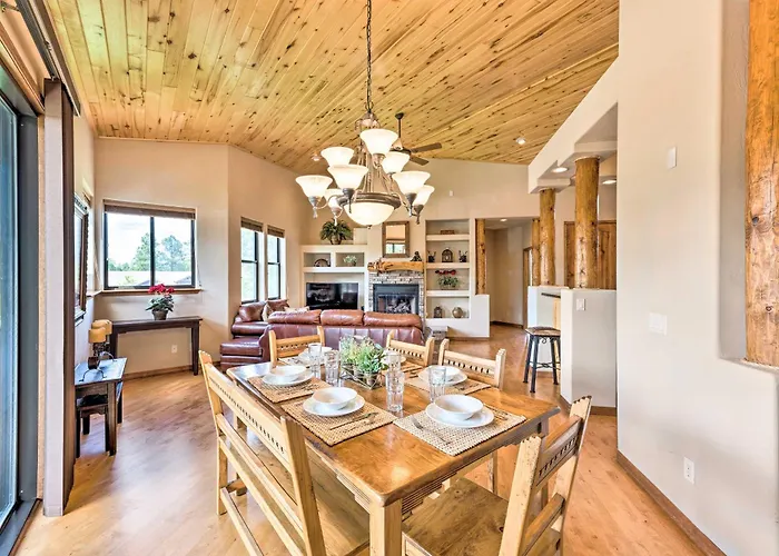 Golfer's Getaway In Show Low: Twin Townhomes! Holiday home