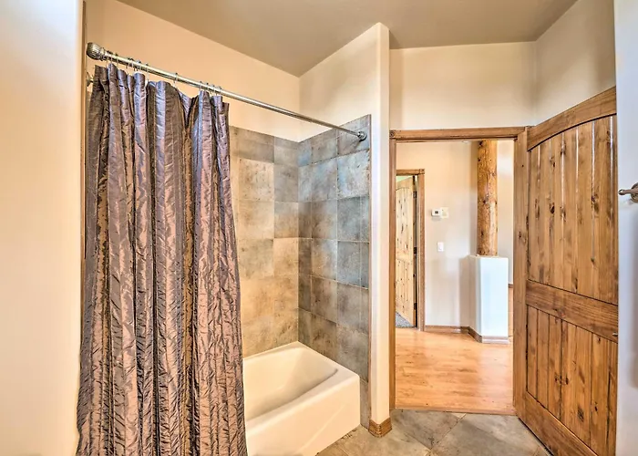 Golfer's Getaway In Show Low: Twin Townhomes! Show Low