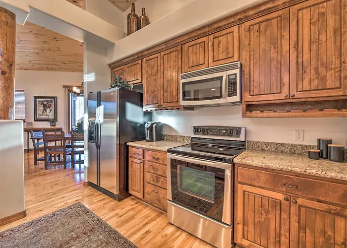 Golfer's Getaway In Show Low: Twin Townhomes! *