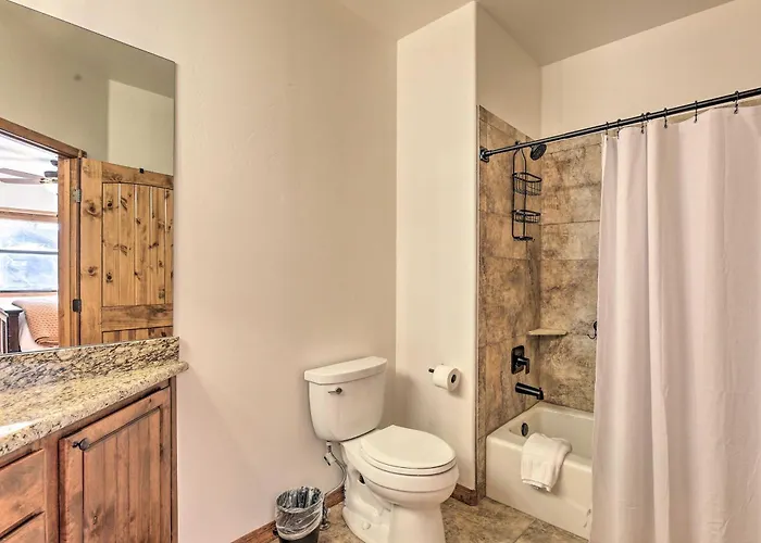 Golfer's Getaway In Show Low: Twin Townhomes! Holiday home